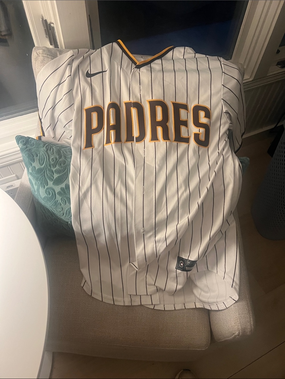 Padres Soto adult small jersey